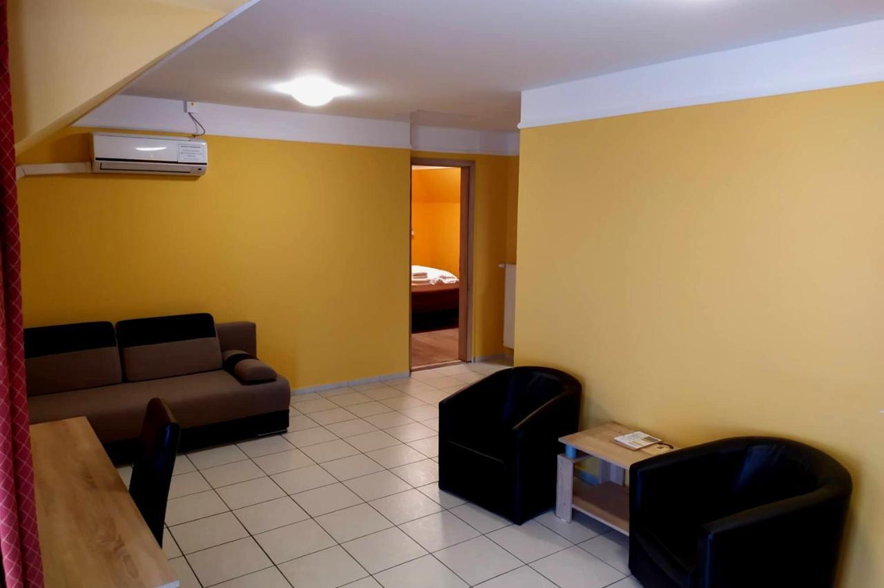 Hotel Az Idill Cserszegtomaj Zewnętrze zdjęcie
